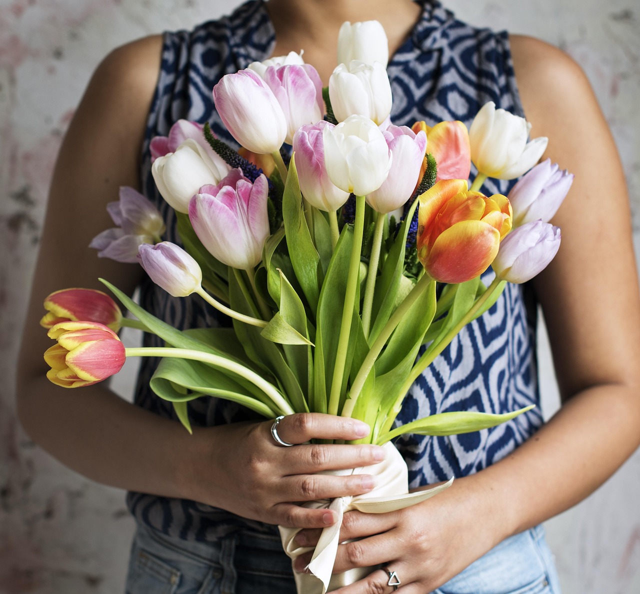 Amazing Flowers That Brighten Any Day: Your 2026 Gifting Guide