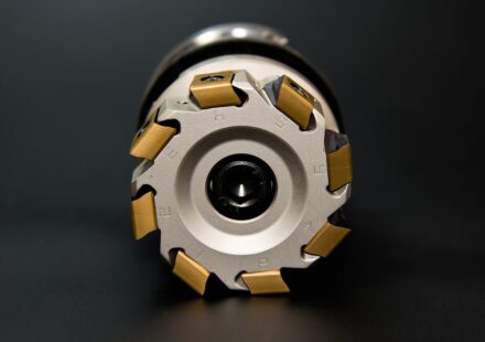 CNC machining vs traditional